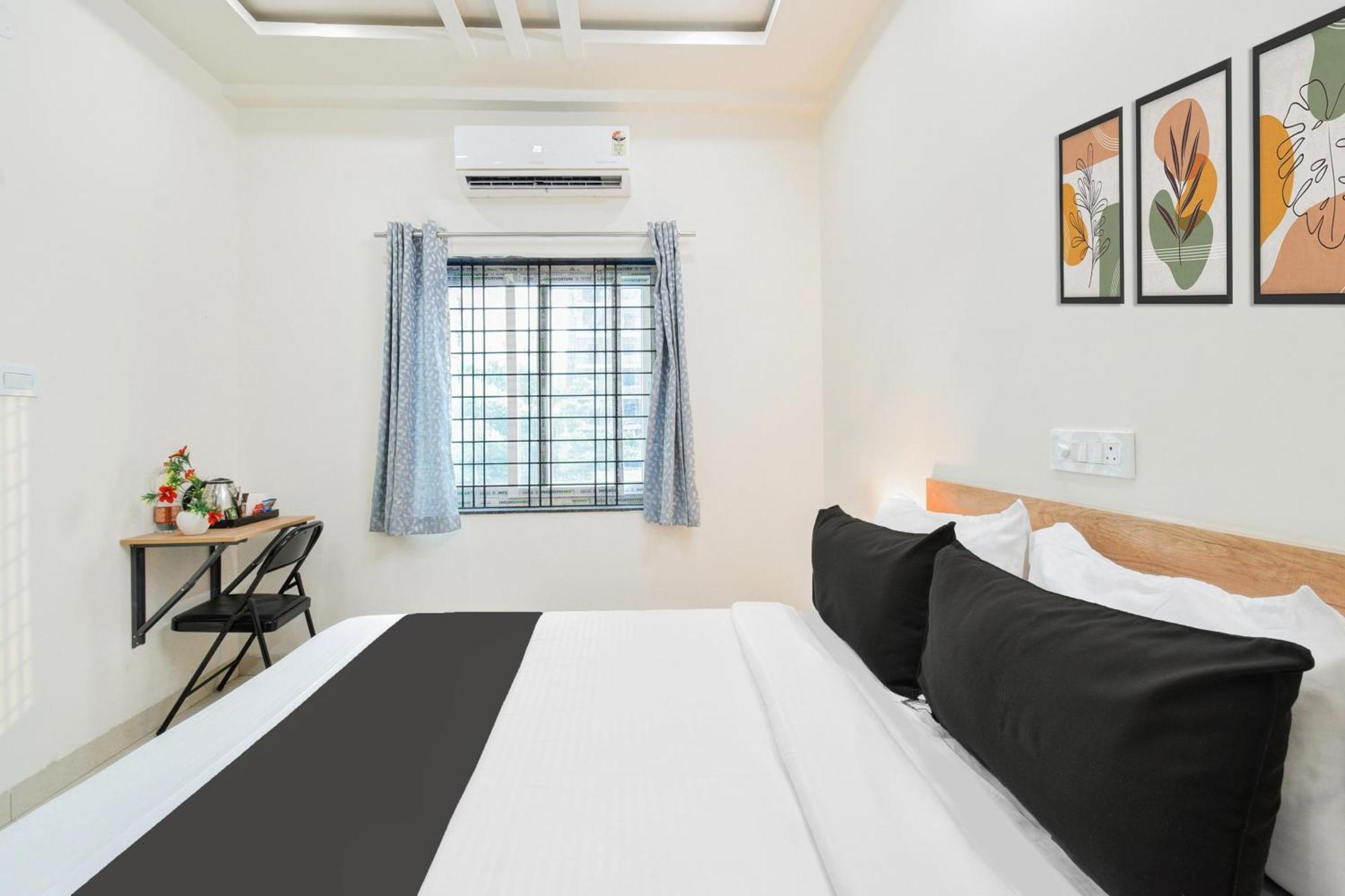 Super Townhouse Kokapet Formerly Aarian Tej Nilayam Gundipet Exterior photo